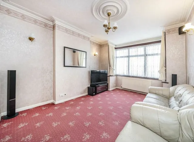 Photo 2 — Bertram Road, Hendon, NW4