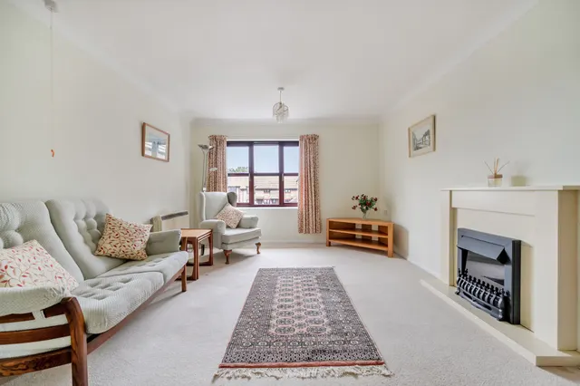 Stein Road, Merrivale Court, PO10, photo 3