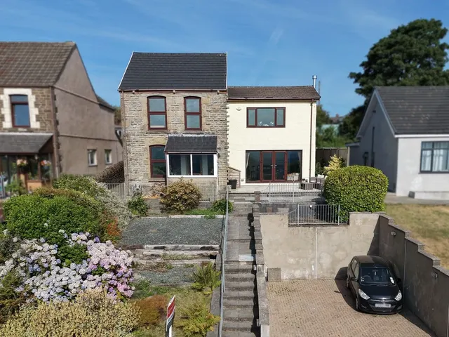 Trewyddfa Road, Morriston, SA6, photo 1