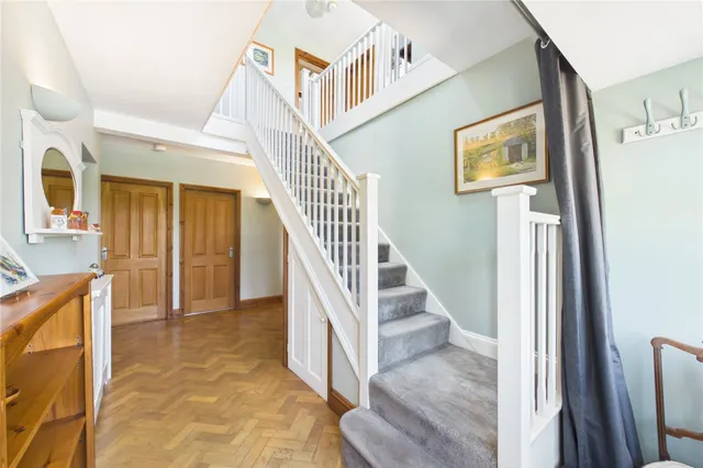 Beech Road, Purley on Thames, RG8, photo 2