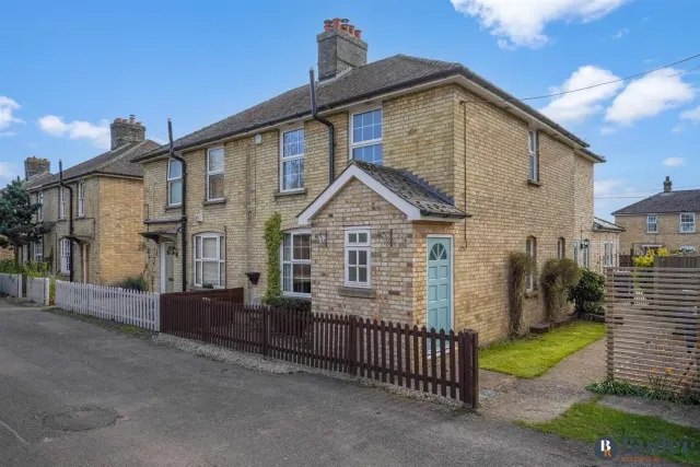 Hunts End, St. Neots, PE19, photo 1