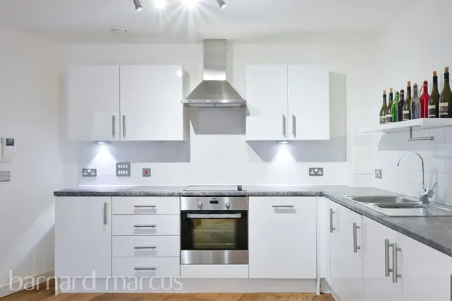 Glengall Road, London, SE15, photo 3