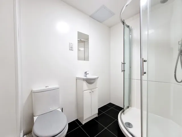 Burnside Road, G7 Dagenham, RM8, photo 3