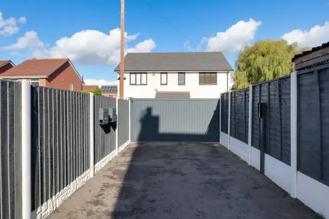 Bradfield Road, Crewe, photo 2