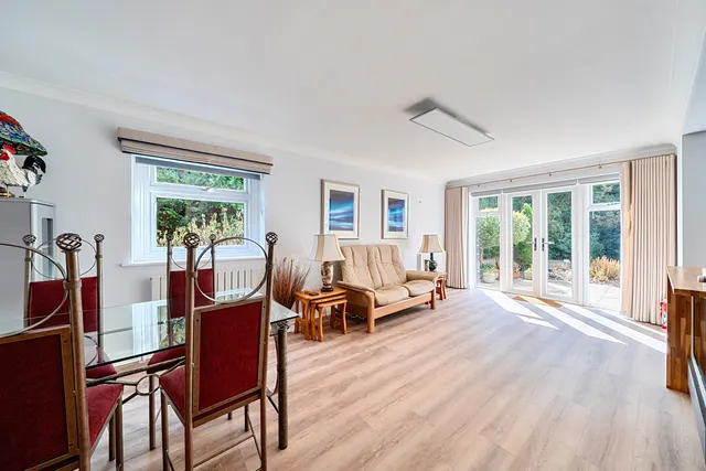 Gerrards Cross Road, SL2, photo 2