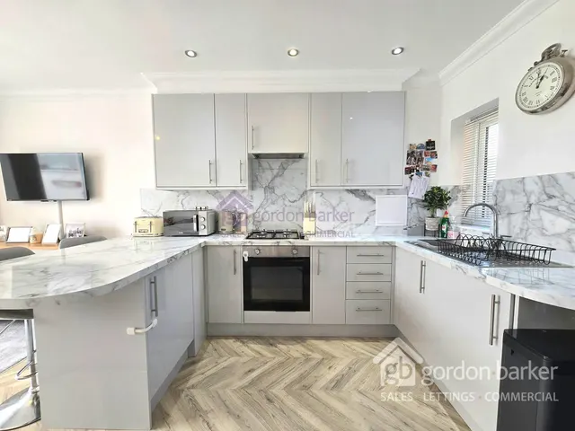 Photo 2 — Weymans Avenue, Bournemouth, BH10 7JN