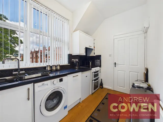 Lonsdale Road, Scarborough, YO11, photo 2