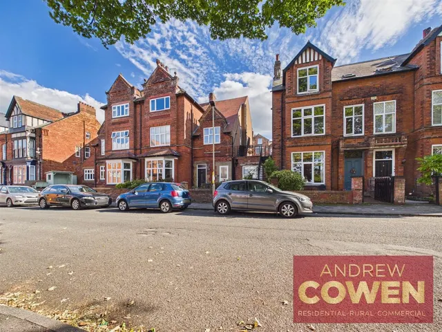 Lonsdale Road, Scarborough, YO11, photo 1