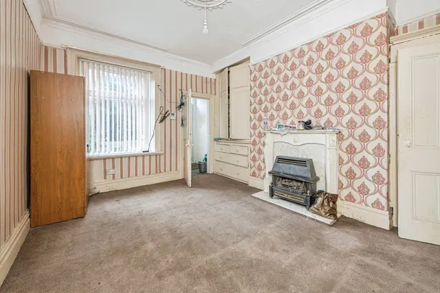 Hollingwood Lane, Bradford, BD7, photo 3