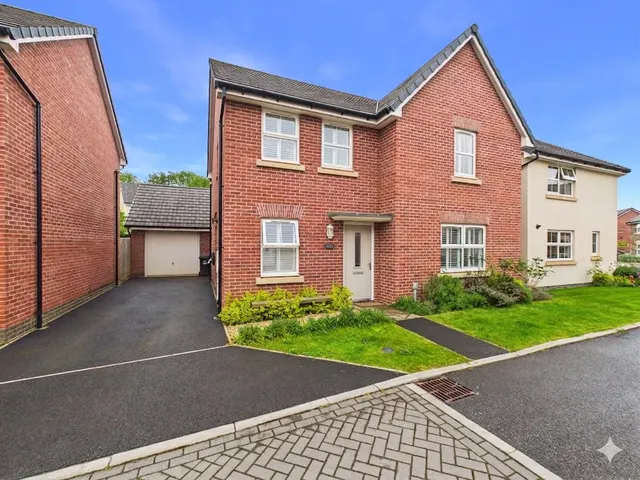 Canberra Crescent, Tiverton, EX16, photo 1