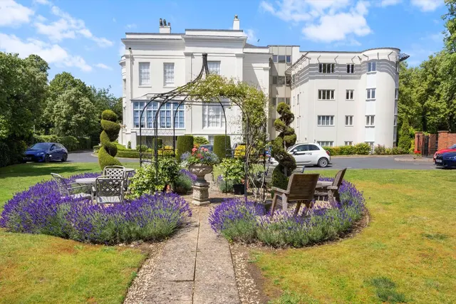 Queens Road, Cheltenham, GL50, photo 1