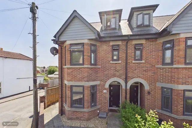 Waterloo Road, Southampton, SO15, photo 1