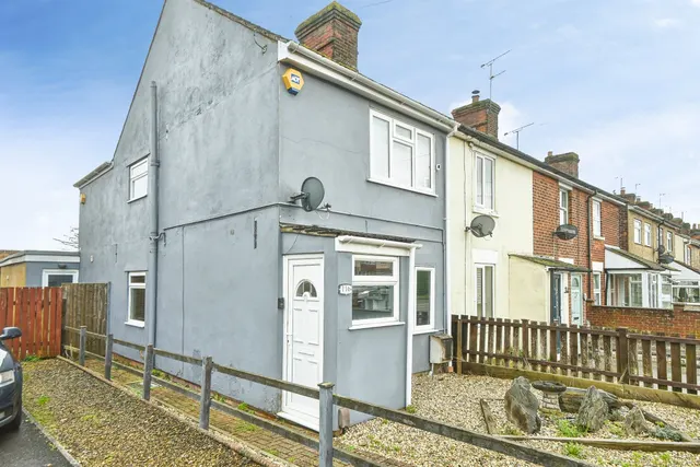 Hyde Road, Swindon, photo 1