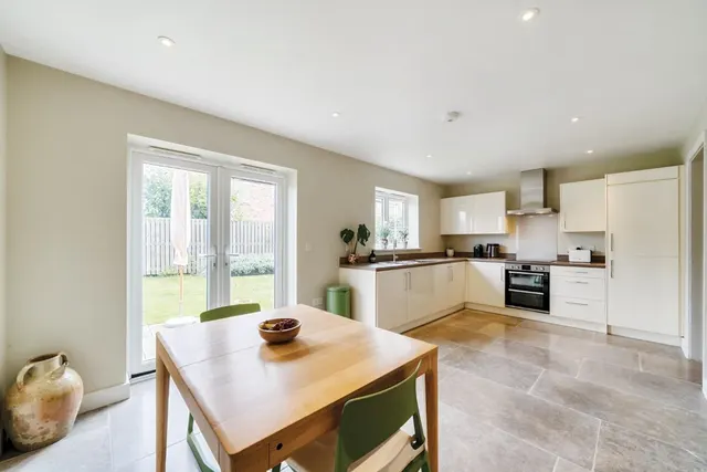 Laurels Farm Drive, Church Fenton, LS24, photo 3