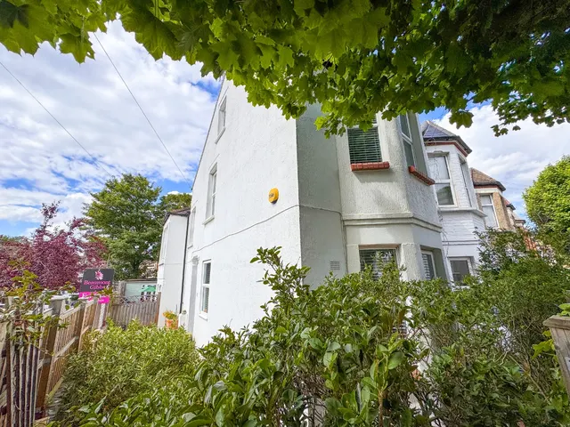 Photo 2 — Bastion Road, Abbey Wood, London, SE2 0RD