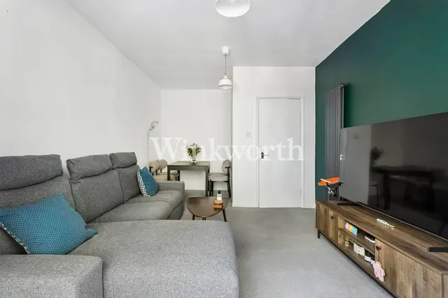 Alfoxton Avenue, London, N15, photo 1