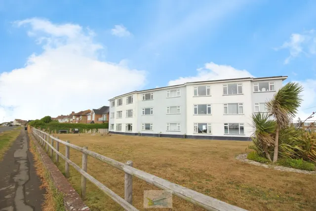 Barton On Sea, Hamphshire, photo 1