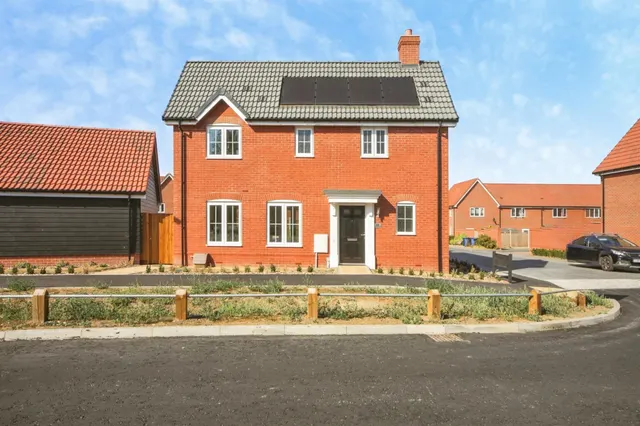 Saltsman Road, Bury St. Edmunds, photo 1