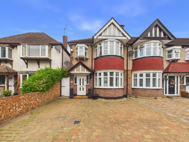 Torrington Road, Ruislip, HA4 0AS, photo 1