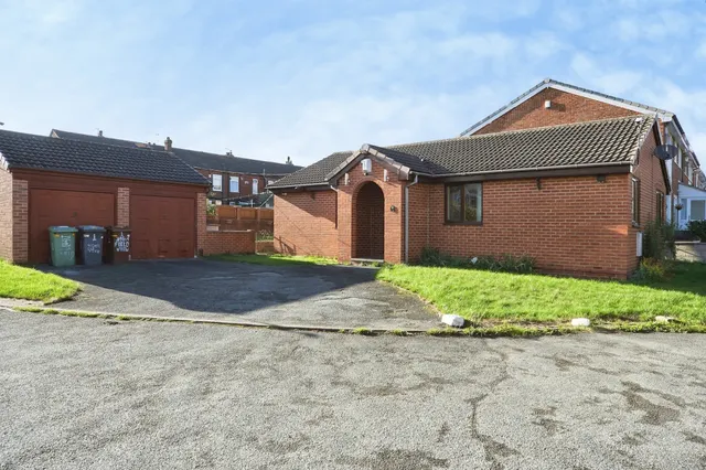 Highfield View, LEEDS, photo 1