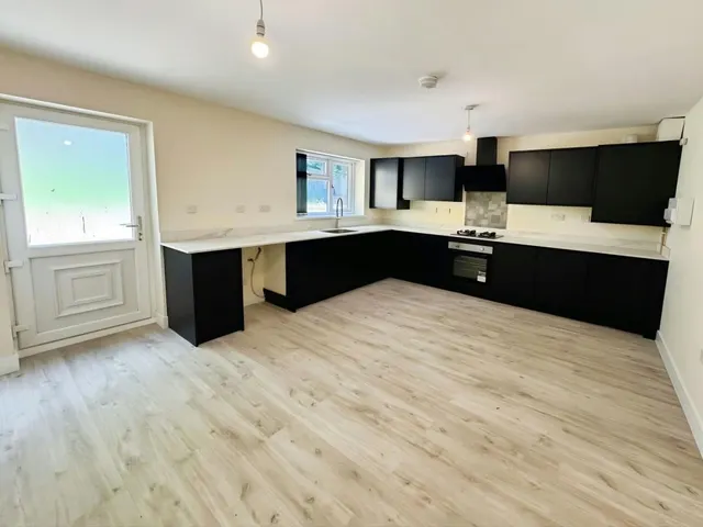 Boscobel Close, Stirchley, TF3, photo 2