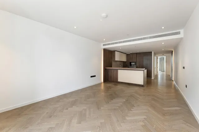 Circus Road West, SW11, photo 3