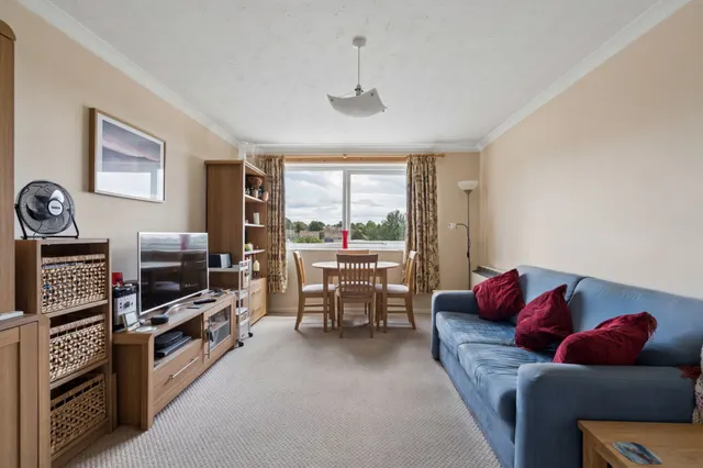Windsor Drive, High Wycombe, HP13, photo 3