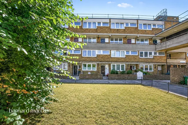 Portbury Close, London, photo 1