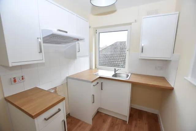 West Town Road, Backwell, BS48, photo 2