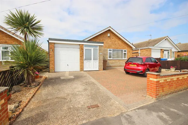 Draycott Avenue, Hornsea, photo 1