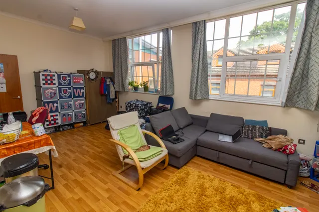 Photo 2 — Flat 6, 9-13 Andover Street, Leicester, Leicester, LE2 0JA