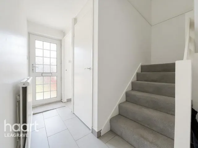 Morris Close, Luton, LU3, photo 2