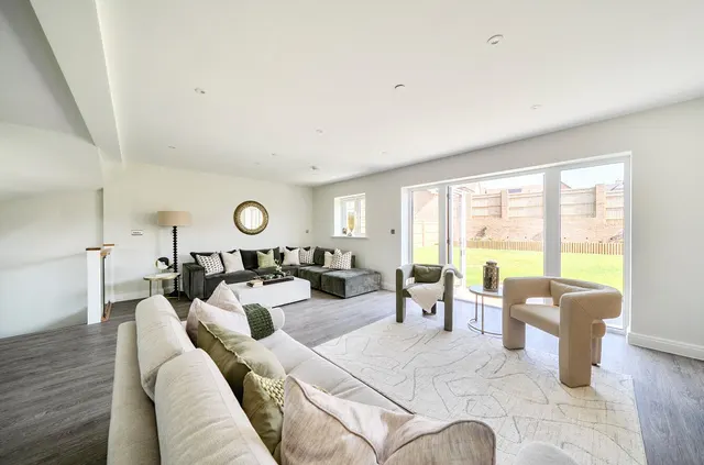 Photo 3 — Hackney Way, Mortimer Common, Reading, Berkshire, RG7 3WF