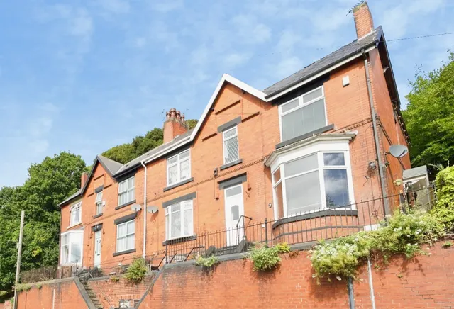 Station Road, Worsbrough, Barnsley, photo 1