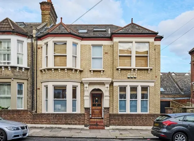 Tremadoc Road, Clapham, SW4, photo 1