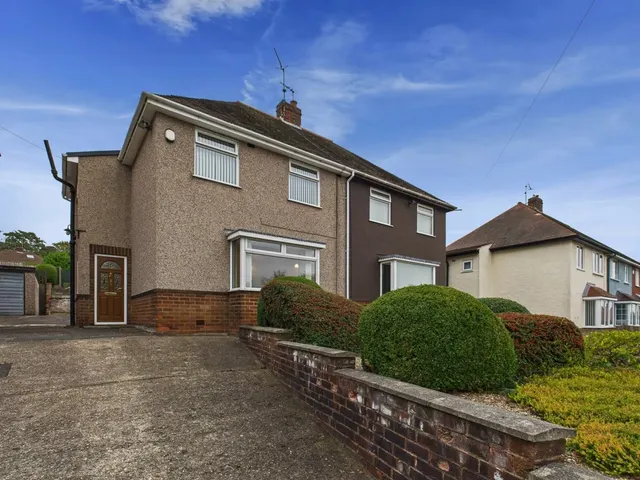 Hady Crescent, photo 1