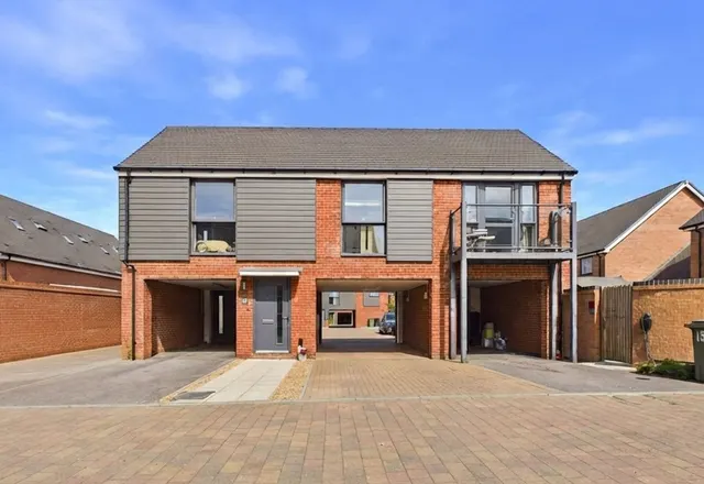 Montgomery Road, Bordon, GU35, photo 1