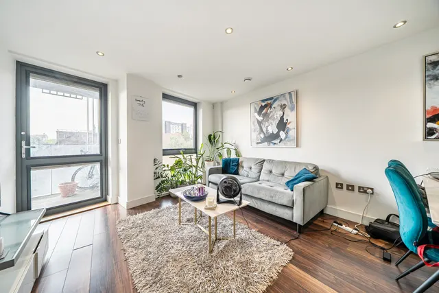 Flat 30, Howson Court, 525 Old Kent Road, London, photo 1