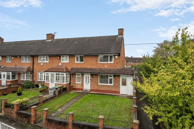 3 bedroom house, Chester Road, Kingshurst, B36