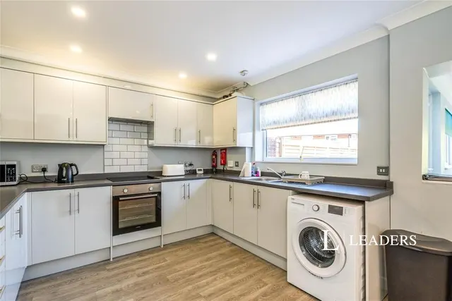 Chestnut Grove, Bognor Regis, PO22, photo 2