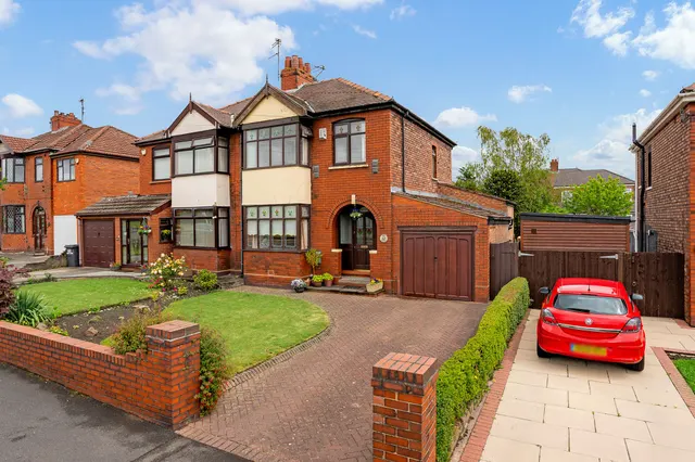 Kingsway, Widnes, Widnes, WA8 7QR, photo 1