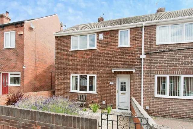 Firville Avenue, Normanton, WF6, photo 1