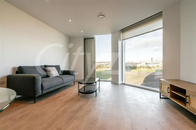 Victoria Riverside, Dantzic Street, Manchester, M4 4DD, photo 1