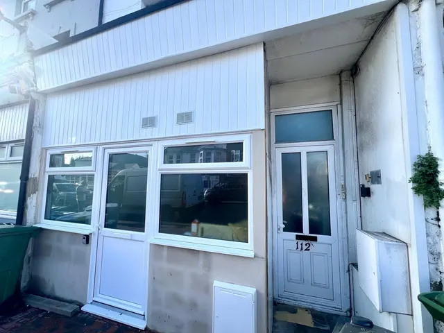 Cavendish Place, Eastbourne, BN21, photo 1