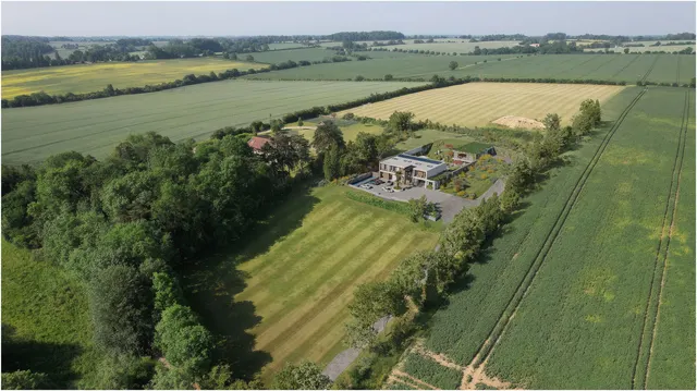 'AURA' Westmill, Buntingford, SG9, photo 1