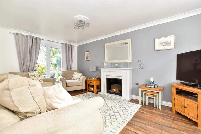 Nesbit Close, Wickford, SS12, photo 3