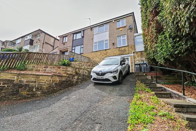 Brownroyd Hill Road, Bradford, BD6, photo 1