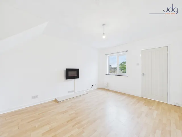 Ashbourne Close, Lancaster, LA1, photo 2