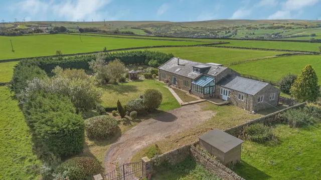 High Lee Lane, Barkisland, HX4, photo 1