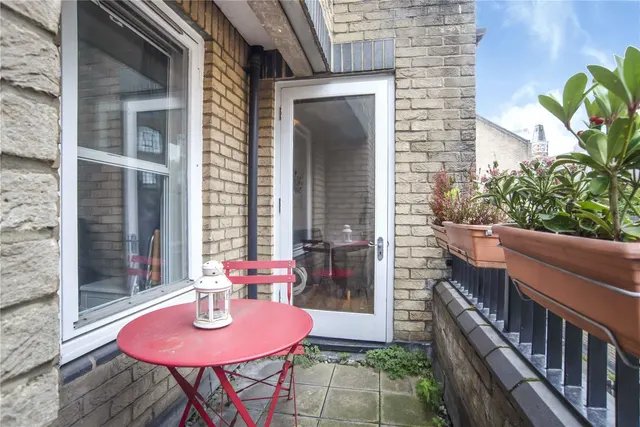 Conant Mews, London, E1, photo 2